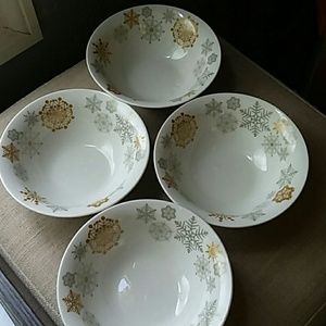 Small snowflake bowls